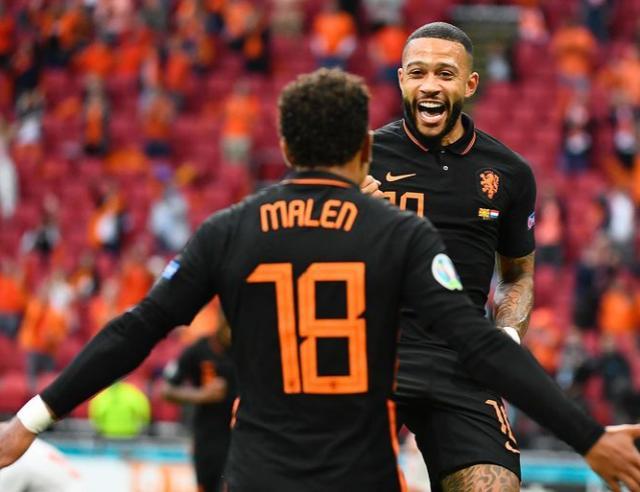 接应费尔南 接应费尔南