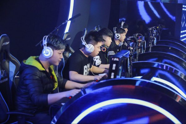 于是会刻意 于是会刻意