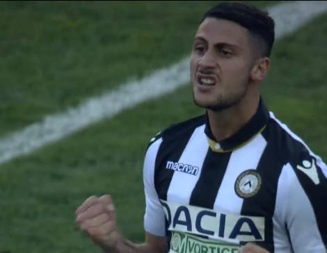 频频从边路 频频从边路